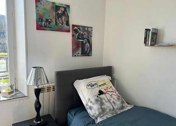 Superbe Renove Vue Sur Meuse Le Chic Dans Le Pre Apartment